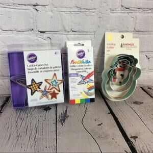 Wilton Cookie Cutters “Holiday Christmas Set” 4~Stars 4~Snowman 5~Edible Markers